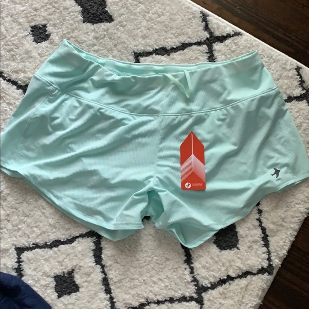 Oiselle sz 8 Roga Tide Shorts